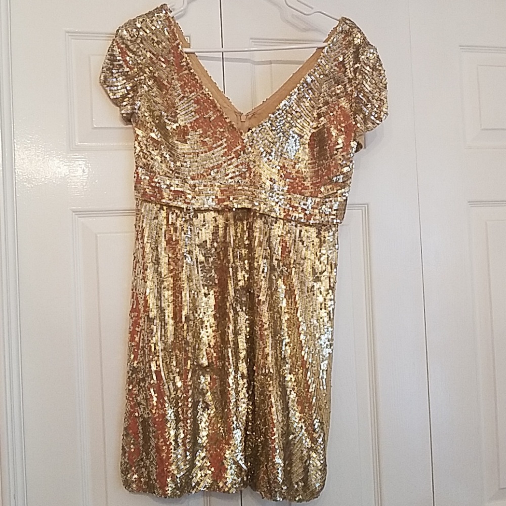 EUC Dolce Jovani Gold and Silver Sequin Dress
